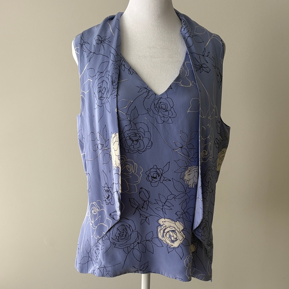 Dana Buchman Floral Blue Silk Sleeveless Top with tie NWT Size 10
